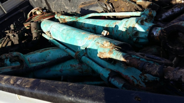 ขายกระบอก F2 2800 4 ตัว