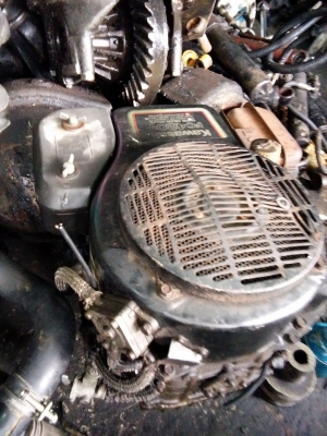 ขายเครื่องรถตัดหญ้ามือสองสภาพพร้อมใช้