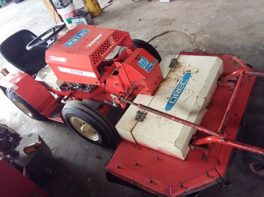 รถตัดหญ้า OREC มือสองตัดหน้า 2 ใบ ตัดตัวนี้หญ้าสูงสบาย ครับ