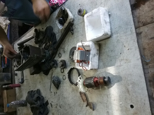 แย็กสกัดปูน