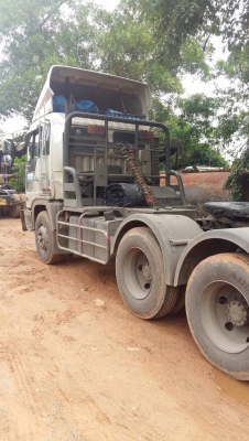 10ล้อหัวลาPROFIA..320แรง2คัน360แรง1คัน...น็อตเพลา10ตัว รถใช้งานอยู่ ยางสวย