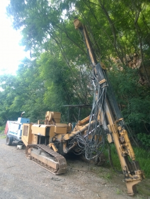 ขายรถเจาะหิน Furukawa 180 พร้อมเครื่องลม Komatsu