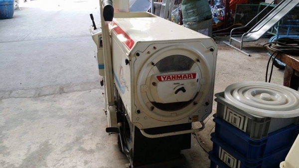 เครื่องสีข้าวกล้องเก่าญี่ปุ่น YANMAR รุ่น RHM250 สภาพเครื่องสวย เครื่องสีข้าวกล้องเก่าญี่ปุ่น YANMAR รุ่น RHM250 สภาพเครื่องสวย