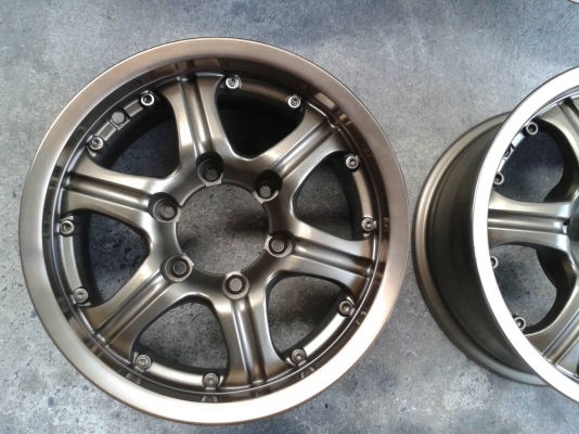 ขอบ15นิ้ว6รู สวยๆ 4 ล้อ ราคา 6500 บาท ขอบ15นิ้ว6รู สวยๆ 4 ล้อ ราคา 6500 บาท