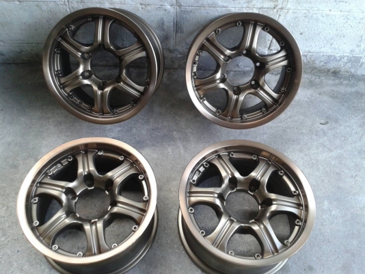 ขอบ15นิ้ว6รู สวยๆ 4 ล้อ ราคา 6500 บาท