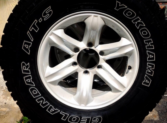 ล้อเล็บเหยี่ยว พร้อมยาง Yokohama 265 x 70 x 16 ATS