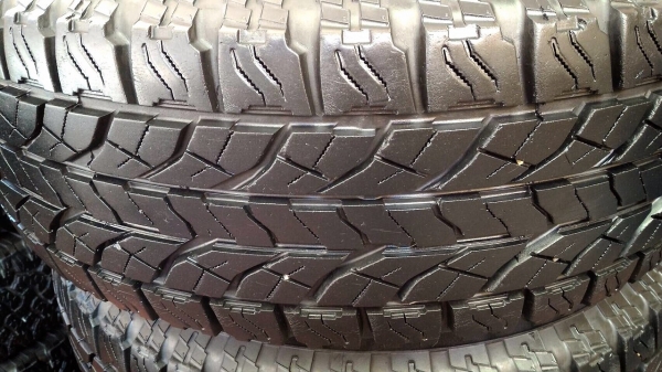 ล้อเล็บเหยี่ยว พร้อมยาง Yokohama 265 x 70 x 16 ATS