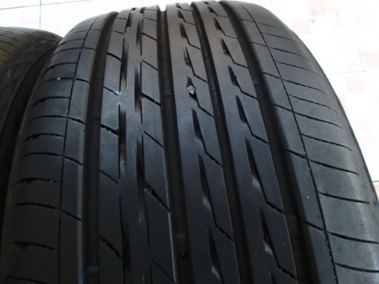 ขายยาง BRIDGESTONE GR100 225-50-17 ปี14 ดอกแน่นๆ 1ชุด