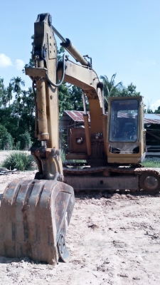 ขาย komatsu pc 100-2 รถทำงานเร็ว ยกเครื่องไหม่ 6BB1 -145 เเรง