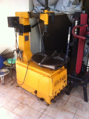 เครื่องถอดยาง ขอบ 16 ของอิตาลี