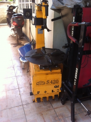 เครื่องถอดยาง ขอบ 16 ของอิตาลี