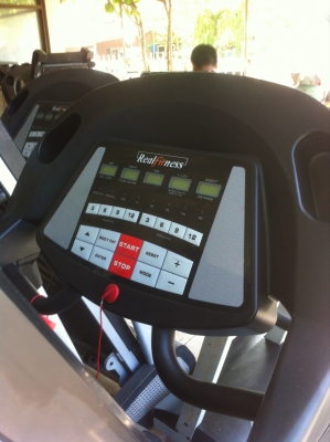 ลู่วิ่งไฟฟ้า Realfitness