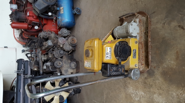 เครื่องตบดิน  3.5  แรง