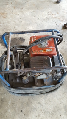 เครื่องปั่นไฮโดรลิคเอนกประสงค์