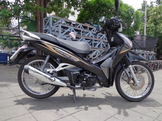 ขายถูก HONDA WAVE 125i สีดำ รถใหม่มาก เครื่องเดิมๆ มีเล่มทะเบียนพร้อม รถจดทะเบียนเดือนมกราคม พ.ศ.2559 รถอยู่แถวห้วยขวางดินแดง