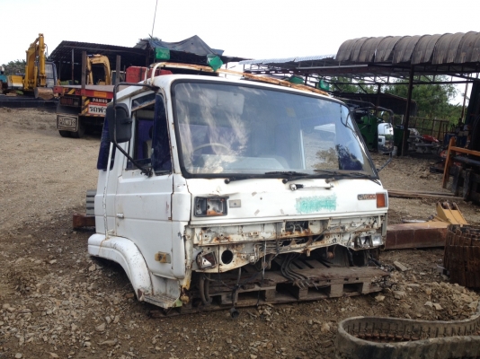 ขายหัวเก๋งรถบรรทุก สำหรับรถ 10 ล้อ ยี่ห้อ NISSAN UD  รุ่น CW290  สินค้าเก่าใน ขายตามสภาพ ราคา 20,000 บาท