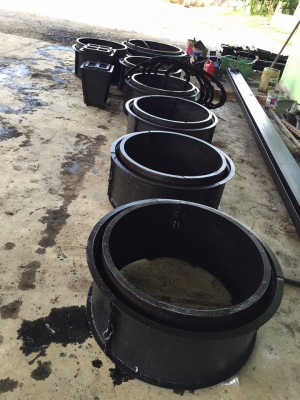 ขายแบบหล่อวง80 6อัน วง100 1อัน กระถาง2อัน สภาพพร้อมใช้งานราคา22500บาท  สนใจโทร095-6439584