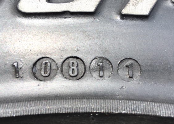 ยาง All BF Goodrich 265 75 16 ปี11 ดอกเยอะ พร้อมใช้งาน ราคาไม่แพง