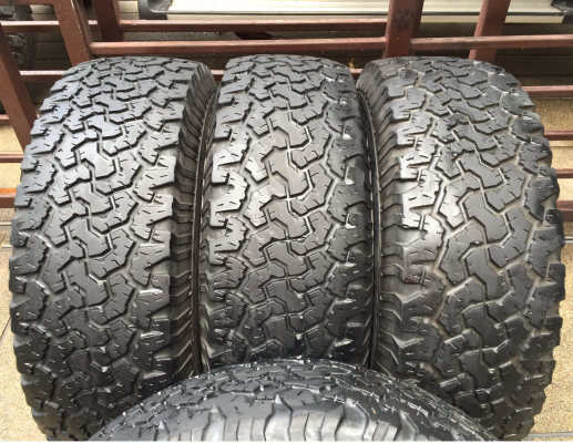 ยาง All BF Goodrich 265 75 16 ปี11 ดอกเยอะ พร้อมใช้งาน ราคาไม่แพง