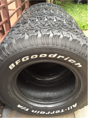 ยาง All BF Goodrich 265 75 16 ปี11 ดอกเยอะ พร้อมใช้งาน ราคาไม่แพง