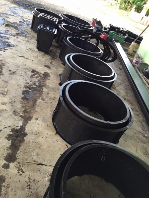 ขายแบบหล่อวง80 6อัน วง100 1อัน กระถาง2อัน สภาพพร้อมใช้งานราคา22500บาท สนใจสินค้าโทรต่อรองได้ที่095-6439584