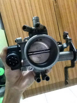 ขายชุดลิ้นปีกผีเสื้อ m20 6สูบ ราคา1800 โทร0924462525โส กทม