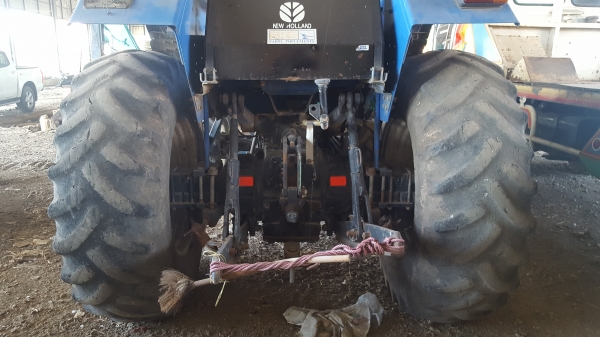 ขายNew Holland TS90