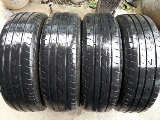 ยางBRIDGESTONE รุ่น Ecopia EP200 195 65R15 ปี2015 สภาพสวยมากๆ ดอกเยอะมากๆไม่มีปะคุ้มสุดๆไม่แพง