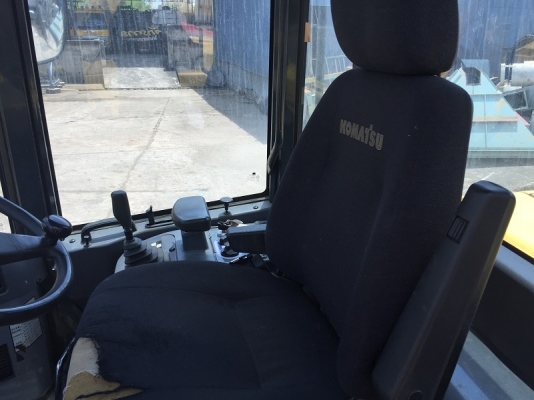 รถตักล้อยาง Komatsu WA200-5 รภเก่านอกนำเข้าจากญี่ปุ่่น พร้อมใข้งานทันที 091 695-6445