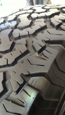 ยาง BF 265 x 75 x 16