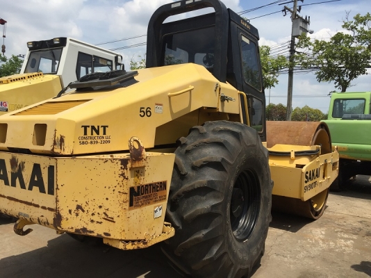 รถบด 10 ตัน Sakai SV510TF (2 เปลือก) ล้อเรียบหุ้มหนาม สภาพเยี่ยม ชม.ต่ำ รถนอกแท้ๆ ยังไม่ผ่านการใช้งา รถบด 10 ตัน Sakai SV510TF (2 เปลือก) ล้อเรียบหุ้มหนาม สภาพเยี่ยม ชม.ต่ำ รถนอกแท้ๆ ยังไม่ผ่านการใช้งา