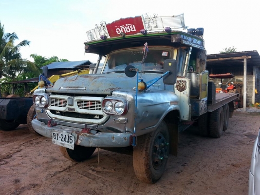 ขายเทรลเลอร์2เพลาใหญ่ ขึ้น200ได้ เครื่อง168แรง EH700 สโลกลาง ยางดี แคชซีสวย สภาพพร้อมใช้งาน เอกสารพร้อมโอน ราคา330,000 สนใจโทร 090-8588220คุณนะ 093-3258446คุณบิว หรือเข้าดูสินค้าอื่นๆได้ที่ www.narong2truck.com หรือ www.truck.in.th/498 หรือเพจFacebook ณรง ขายเทรลเลอร์2เพลาใหญ่ ขึ้น200ได้ เครื่อง168แรง EH700 สโลกลาง ยางดี แคชซีสวย สภาพพร้อมใช้งาน เอกสารพร้อมโอน ราคา330,000 สนใจโทร 090-8588220คุณนะ 093-3258446คุณบิว หรือเข้าดูสินค้าอื่นๆได้ที่ www.narong2truck.com หรือ www.truck.in.th/498 หรือเพจFacebook ณรง