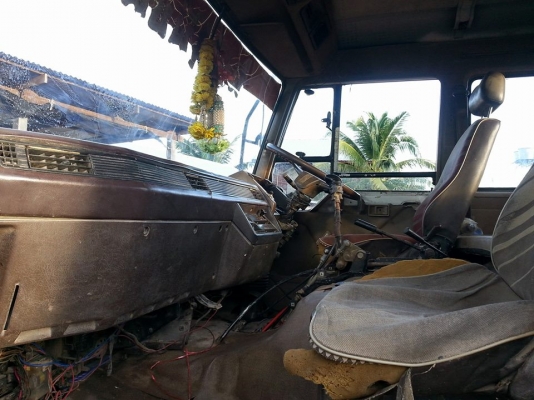 ขายหัวแคชซี 2เพลา เครื่อง225เทอร์โบอินเตอร์ พ.เพาเวอร์ เบรกจิฟฟี่ ยางดี แคชซีสวย สภาพพร้อมใช้งาน เอกสารพร้อมโอน ราคา550,000 สนใจโทร 090-8588220คุณนะ 093-3258446คุณบิว หรือเข้าดูสินค้าอื่นๆได้ที่ www.narong2truck.com หรือ www.truck.in.th/498 หรือเพจFaceboo