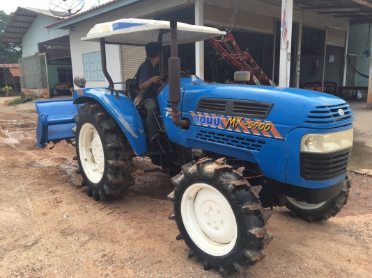 หาชื้อรถไถ แช้ป์ MX5900 เชิณมาหาเราครับ สวยๆเดิมๆ พร้อมไช้งาน  ขายใน  ราคา159000บาท รถอยู่วังบัว คลองขลุง กำแพงเพชร    สนใจสอบุถามได้ที่081 3655997 อำพร  พาเจริญ  ราคาต่อรองได้อีกนะครับ