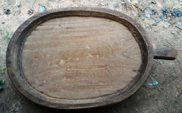 กระโบมโบราณ ขนาดใหญ่ m09 รูปวงรีสวยงามมากๆ แกะมือจากไม้เนื้อแข็ง มีชิ้นเดียวในโลก