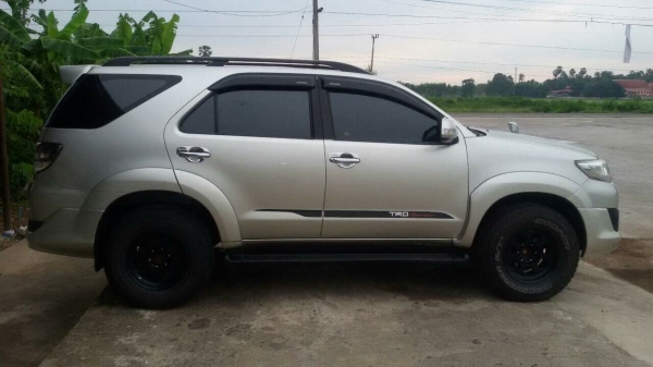 ขายFortuner 2.7V 2WD 2011 ขายFortuner 2.7V 2WD 2011