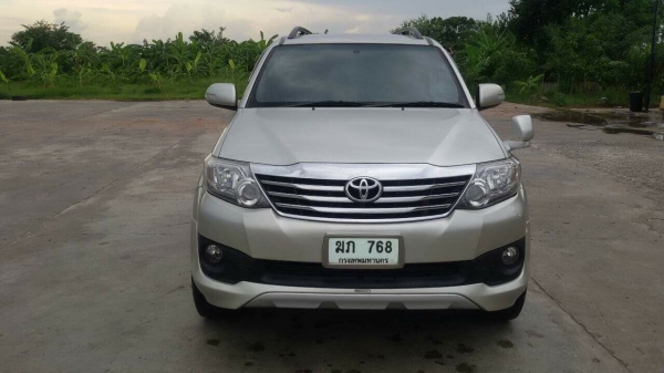 ขายFortuner 2.7V 2WD 2011 ขายFortuner 2.7V 2WD 2011