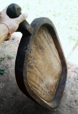 กระโบมโบราณ ขนาดใหญ่ m08 รูปวงรีสวยงามมากๆ แกะมือจากไม้เนื้อแข็ง มีชิ้นเดียวในโลก