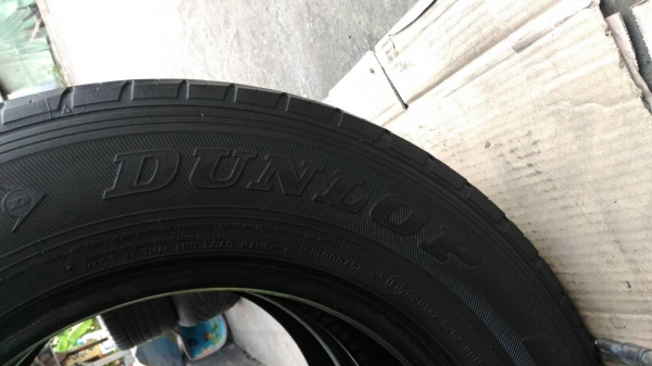 Dunlop SP LT36 215/70R15C Dunlop SP LT36 215/70R15C