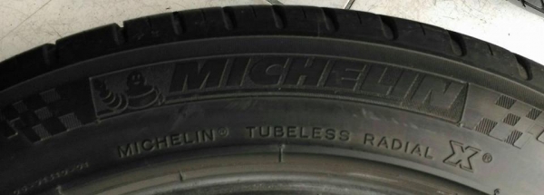 MICHELIN PILOT SPORT3 235/45ZR17