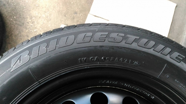 กะทะTOYOTA+Bridgestone RE080 185/60R15 กะทะTOYOTA+Bridgestone RE080 185/60R15