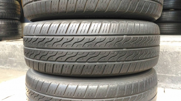Max Mazda2 ขอบ15 ยางTOYO TEO PLUS  185/60R15