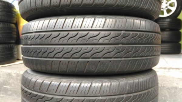 Max Mazda2 ขอบ15 ยางTOYO TEO PLUS  185/60R15