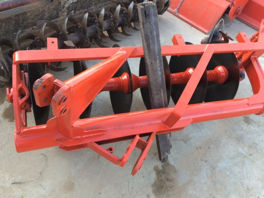 18900บาทครับ ผาน6x24นิ้วLCS ลูกปืนแน่นๆโครงใหญ่ๆหนาๆแข็งแรง ไถได้ลึกขายถูกๆเลยครับ