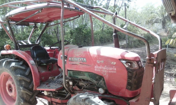 ขายรถไถคูโบต้า  L4708  เล่มทะเบียนพร้อม