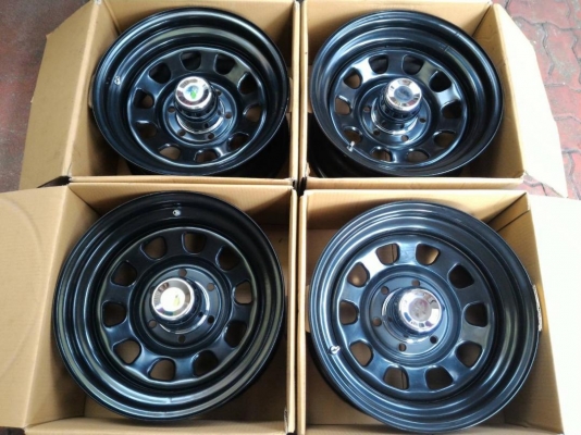 ขายเฉพาะฝาล้อ Rock Crawler ของใหม่ ขายเฉพาะฝาล้อ Rock Crawler ของใหม่