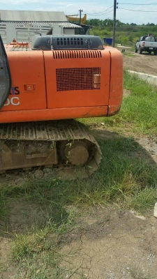 ขายครับ HITACHI zx200-1 เครื่องดี ปั๊มดี เอวแน่น โซ่หนา ระบบไฟฟ้าครบ พร้อมใช้งาน ไมล์ชม 10,xxx เอกสารอินวอยซ์