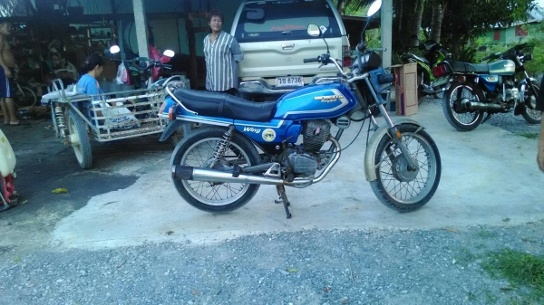 ขายถูกHonda wing125ccเดิมๆ เครื่องดีมากๆท.บเต็มปี60เอกสารโอนครบครับ