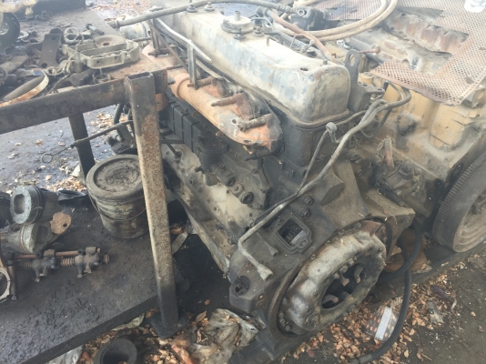 2ลูก..เครื่ิองยนต์เก่าเสีย..ISUZU 6SD1..240แรงและเครื่องรถตักCAT380..