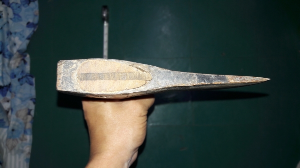 ขายขวานเสือ2ปอน HULT'S CELEBRATED AXES. MADE IN SWEDEN. ขายขวานเสือ2ปอน HULT'S CELEBRATED AXES. MADE IN SWEDEN.